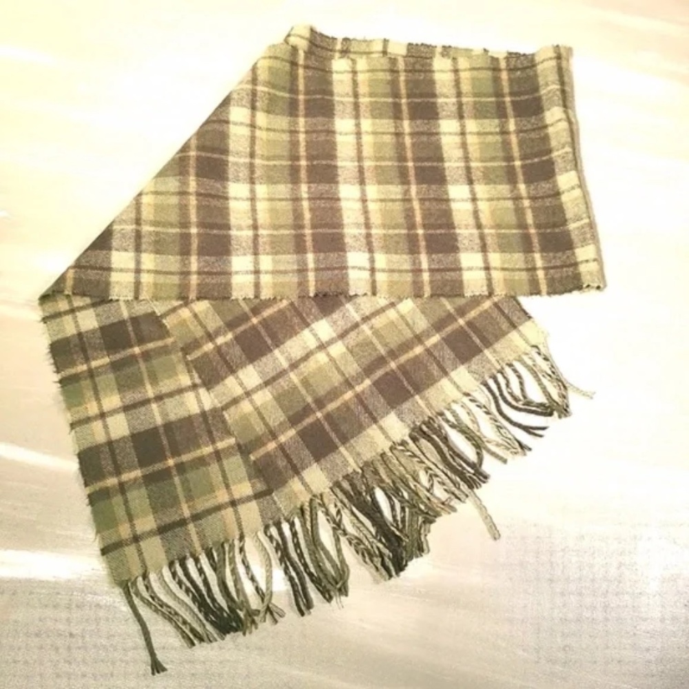 ❤️ Soft Plaid Neutral Scarf